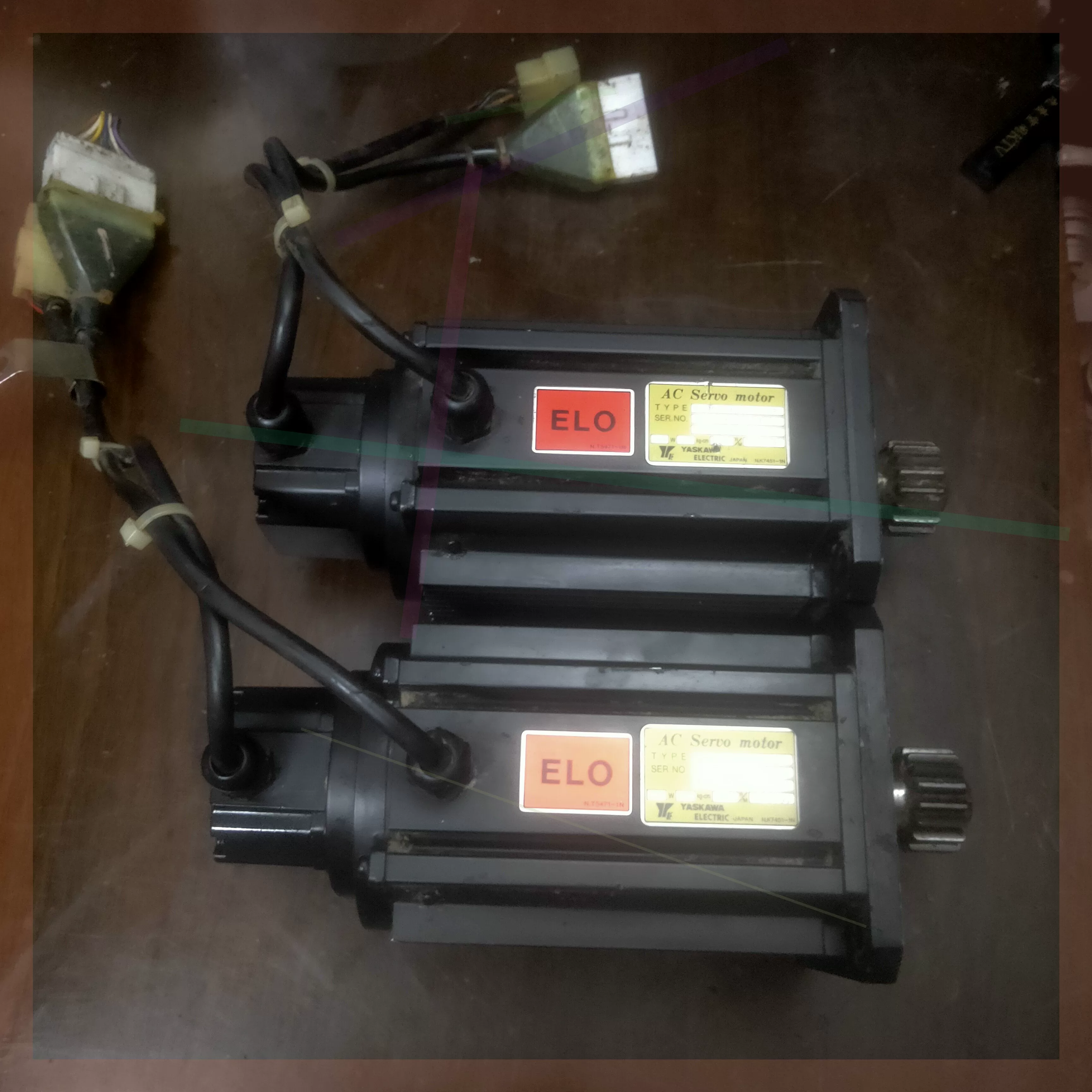 Yaskawa servo motor USAREM-09TF32-B