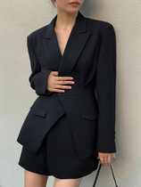 Waist seal suit jacket woman two-piece set to collect waist and body black temperament design sensation Little crowdsourced casual Western suit