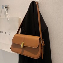 Advanced sense small bag women bag 2021 new explosive autumn winter retro shoulder bag niche design shoulder underarm bag