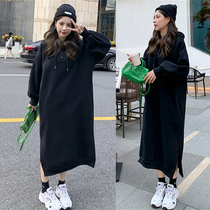 Fat mm size 200 Jin autumn and winter clothes plus velvet hooded sweater maternity dress loose mid-length knee dress women
