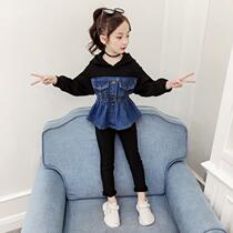 Net red fashionable denim two-piece childrens clothing girls foreign style suit 2021 New Family Children little girl tide clothes