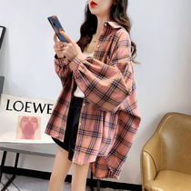  Maternity clothes 2021 autumn loose plaid shirt net red age-reducing personality wild plus size sunscreen coat jacket