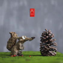 Chu Tianyao Jingdezhen handmade ceramics Pastoral style tea Pet Ice Age century Squirrel mammoth home furnishings