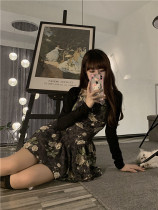 SUGAR romance itself ~ French retro gray little flower suspenders dress meat sunscreen