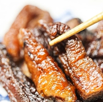 Yang Naïve recommended the small oven will be freshly baked de beef jerky net red roast beef fat thin snacks air-dried salty mouth fragrance