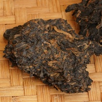 Inventory return to the field 01 year ginseng sweet old tea block special grade Liupao tea brick split Yuyu American ginseng sweet fragrance