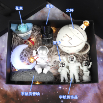 Birthday gift boys give boyfriends practical high-level sense of heart minority personality men Brothers astronauts