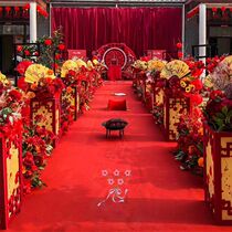 Chinese wedding decoration stage props Palace lights Wedding catwalk ornaments Chinese style detachable plum square column road guide