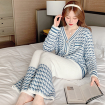 Small fragrant style fashion ~ seasonal beauty pajamas female soft coral velvet thickened velvet can be worn in two sets