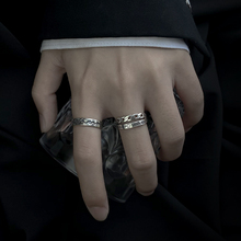 Серебряные кольца, мужские приливы, отверстия, регулируемые высшим чувством, указательные пальцы, мужские, одинокие, трезвые.