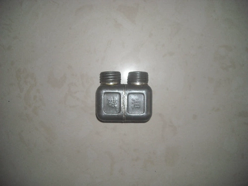 В 1950 -х годах нефтяной горшок с двойным квадратным квадратным горшка