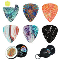 Celluloid electric guitar picks 12 pieces of PICK accessories to send small iron box guitar picks