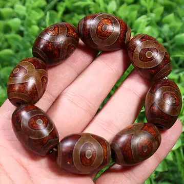 093045 真新しい 希少✨天然瑪瑙財神龍神彫り天珠13＊39ミリ