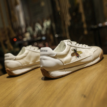 Small Bee Men Shoes 2022 New Summer Canvas Casual Board Shoes Men Tide Cards Breathable Thin White Shoes