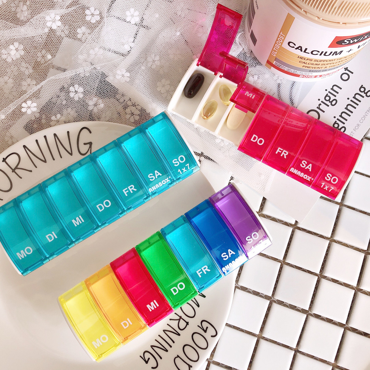 Spot Germany original imports ANABOX seven-box one-week portable medicine box the same one-box rainbow moisture-proof every day