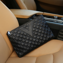 Hong Kong IT Catherine New Mens Big Number Head Bull Leather Hand Grab Bag Large Capacity Casual Man Bag Wallet