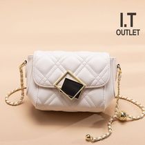 Special leather small fragrant style bag 2021 new diamond fashion Joker golden ball chain bag texture pet bag
