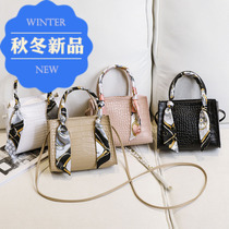 Silk scarf Hand bag Lingge chain crocodile shoulder Cross bag 2021ladies handbag foreign trade Womens bag