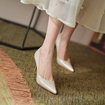 GRACEs new temperament genuine leather pointed fine heel single shoe high heel shoe children rice white heel high 8 7CM
