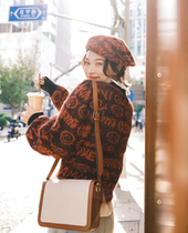 Christmas dress up ~ GAN * New Year red ~ smiley face print round neck sweater beret