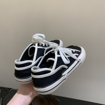 Thats right ~ is the color to have this summer ~ Dongdaemun vintage small white canvas shoes