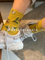 (Full five pairs) South Korea imported spot womens socks medium thickness fashion Yayfeng flower cotton socks