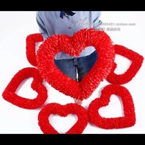  Garland hanging neck sports games love garland big red hand raise props admission dance dance heart-shaped creativity