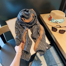 Korean cotton linen scarf female intellectual classic temperament Joker simple maze grid autumn and winter long gauze scarf scarf shawl