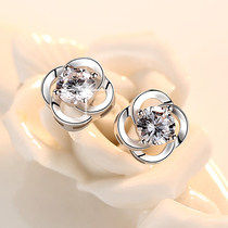 Lao Fengxiang pure platinum PT950 stud earrings female 18k platinum diamond earrings earrings Valentines Day gift