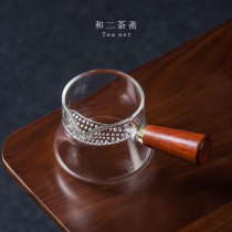 Glass Road Cup with tea leak tea filter integrated with wooden handle thickened kung fu tea ceremony small tea cup tea divider
