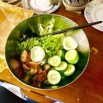 Household stainless steel bowl Japanese salad bowl tableware Large heat-resistant creative Korean cold noodle bowl Noodle bowl