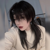 Mullet head wig for men and women handsome short hair medium bangs Wolf tail fashion personality Unisex natural full headgear