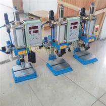 Small single-column desktop pneumatic riveting machine 0-200KG force pedal pneumatic riveting machine