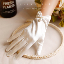 Etiquette live welcome Pearl White gloves Satin Yarn bridesmaid jewelry bridesmaid wedding dress photography props