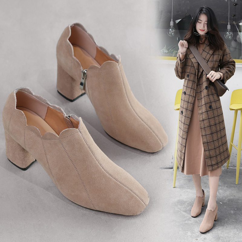 Spring 2019 new Korean version of leather thick-heeled deep single-shoe lace high-heeled shoes retro-carved fashion women's shoes