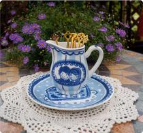 BlueHLZ008 Honey source small shop ceramic small milk jar 300ml Classic and attractive blues little cute recommended