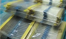 1 4W various commonly used metal film resistance package 56 kinds 64 kinds 1% straight-inserted color ring each 20 a total of 1280