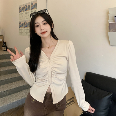 taobao agent Black spring T-shirt, short top, plus size, V-neckline, long sleeve, trend of season, fitted