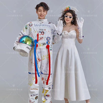 2021 new studio theme clothing space suit men and women take pictures personality graffiti Galaxy astronaut wedding dress