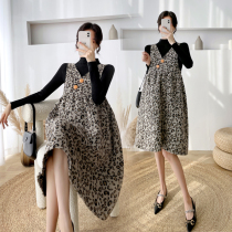 Pregnant women set spring fashion foreign style light mature micro high collar base shirt BAO WEN vest skirt out two sets tide mother