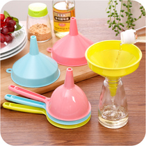 Colorful multi-purpose plastic funnel large long handle small household kitchen Soy Sauce Wine oil pot Liquid Dispensing tool