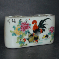  Antique antique collection Jingdezhen antique ceramics square hollow family portrait rooster paperweight Stationery supplies