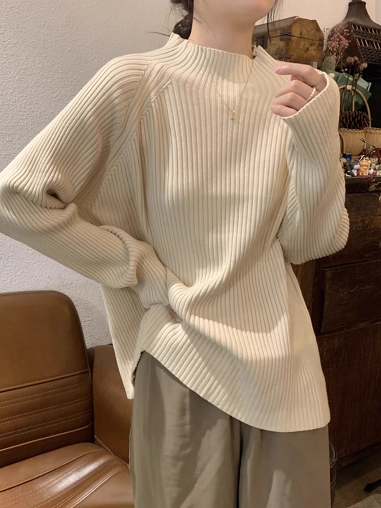 Half high collar pit stripe retro sweater for women in autumn and winter 2023, loose and lazy inner layer top, milk fufu base knit sweater