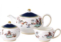 Spot WEDGWOOD roaming beauty teapot sugar milk cans 3-piece bone china European style imported gift box set