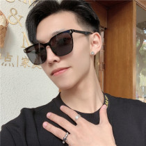 Mens polarized sunglasses Large frame Ultra-light European and American personality metal rice nail sunglasses Cool big face driving UV protection