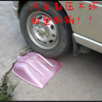 Manufacturers produce thickened plastic steel shovels plastic shovels tempered king snow shovels plastic snow shovels stacked grain shovels