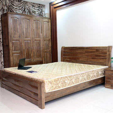 香樟木家具 纯实木床 1.8米双人床防潮 防驻 驱蚊包邮 可定制