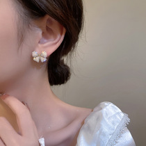 Ottles Official Web Discount Withdrawal Cupboard Clearance Clear Cabin Pick-up Silver Pin Butterfly Ear Nail Sweet Beauty Light Latte Clear New Lady Earthen Accessories