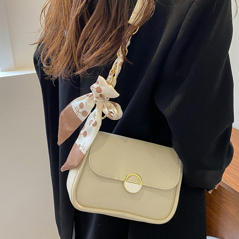 Underarm Bag for Women's Summer 2023 New Style Small Square Bag with Advanced Texture and Versatile Ins Crossbody Bag Fashion Small Bag