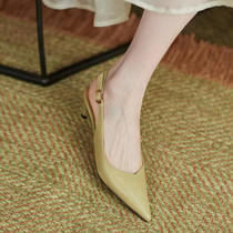  Giant white~strong push of new thin-heeled pointed mid-heel shoes mustard green French womens single shoes summer baotou sandals